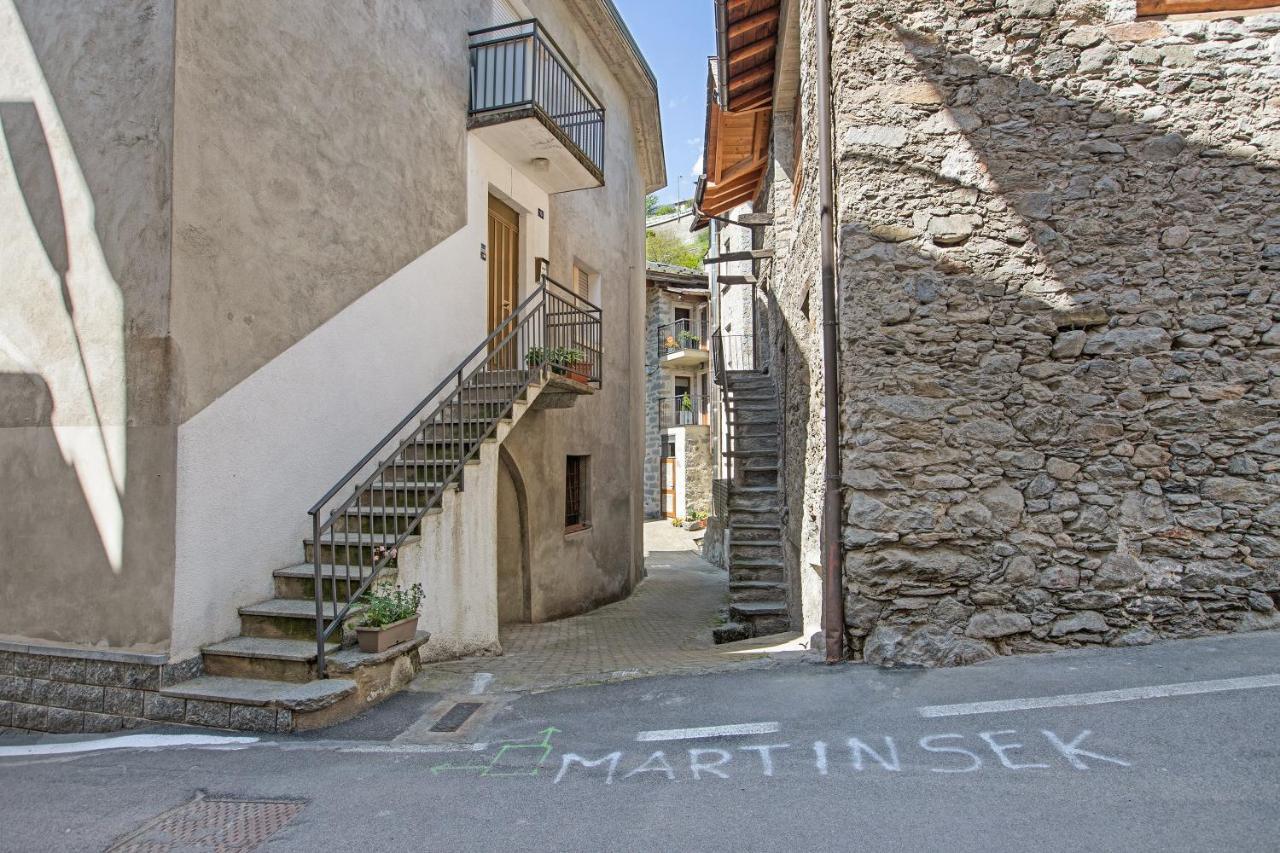 La Maison Du Bonheur Grosio Apartment ภายนอก รูปภาพ