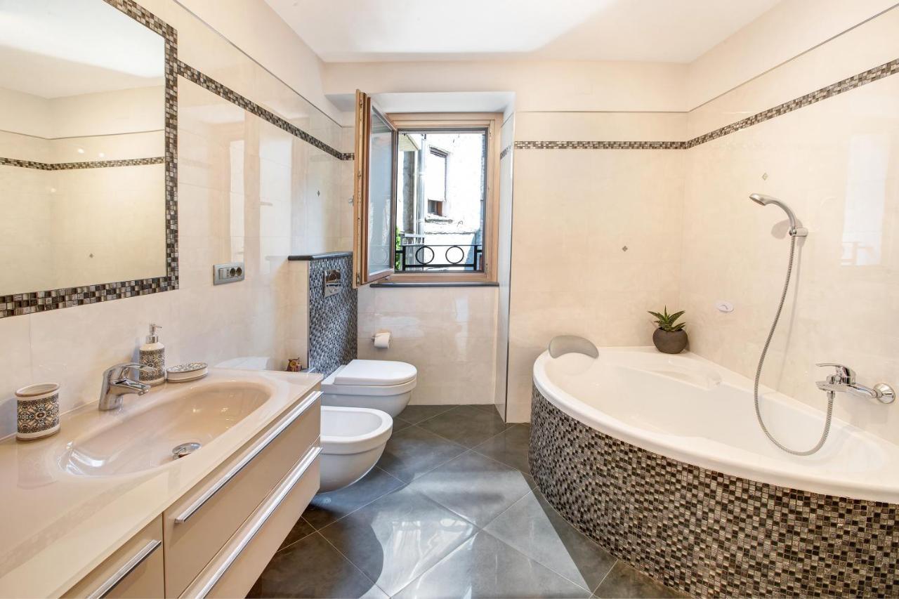 La Maison Du Bonheur Grosio Apartment ภายนอก รูปภาพ